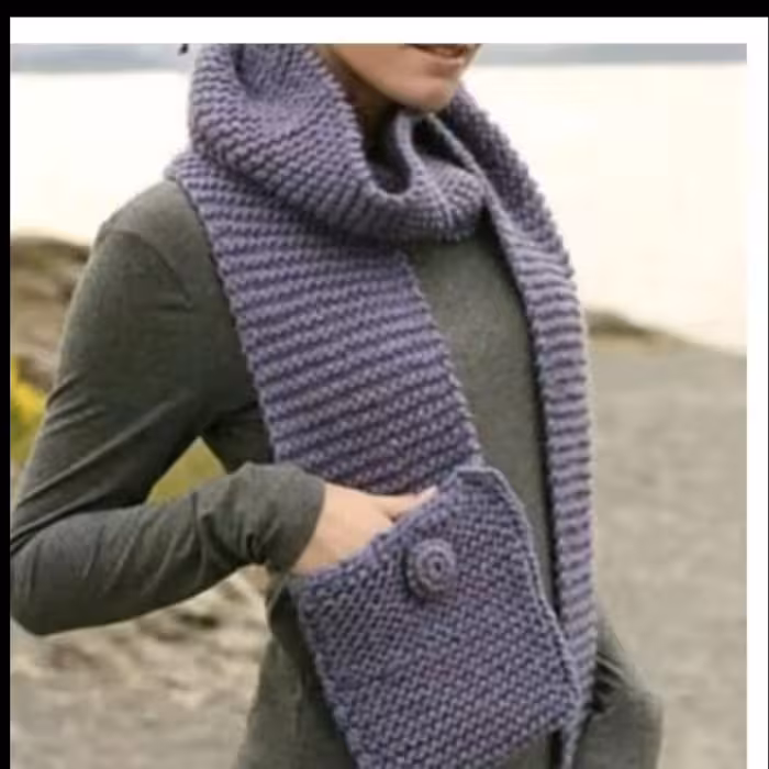 شال گردن جیب دار مناسب ایام سرد سال بافته شده با کاموای مرغوب قابل شستشو در رنگ و مدل  مختلف برای مشتریان قابل سفارش است