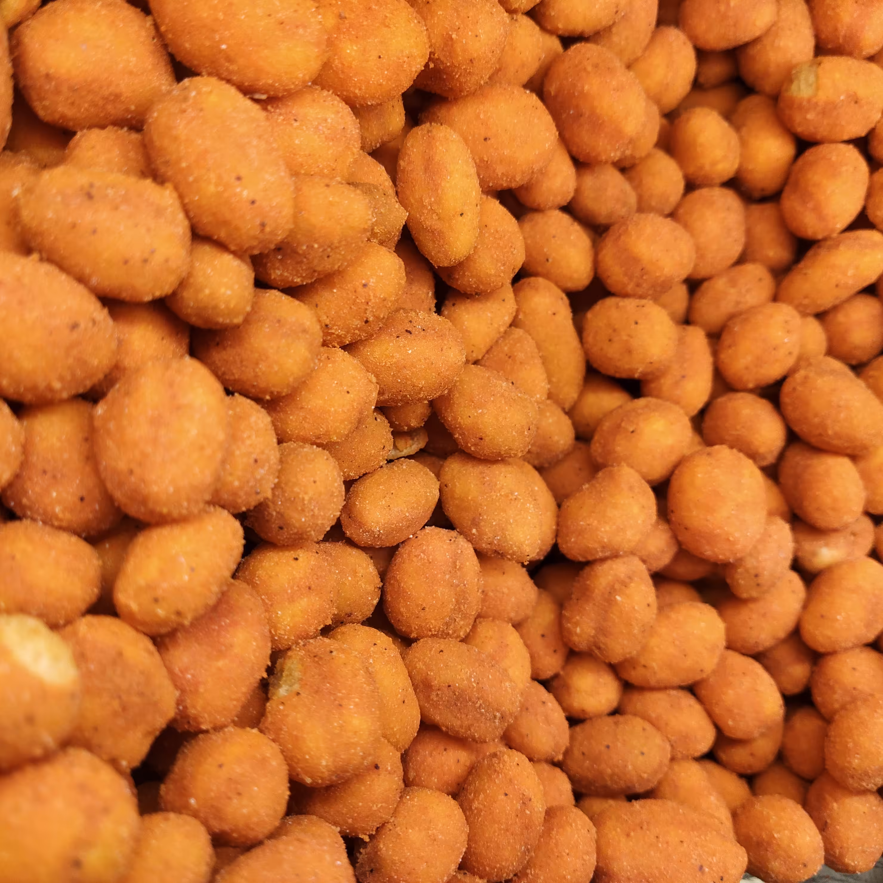 بادام زمینی روکش دار با طعم باربیکیو  ( 250 گرمی)