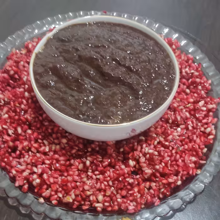 رب انار خانگی بسیار با کیفیت و بهداشتی(ملس) (پس کرایه)