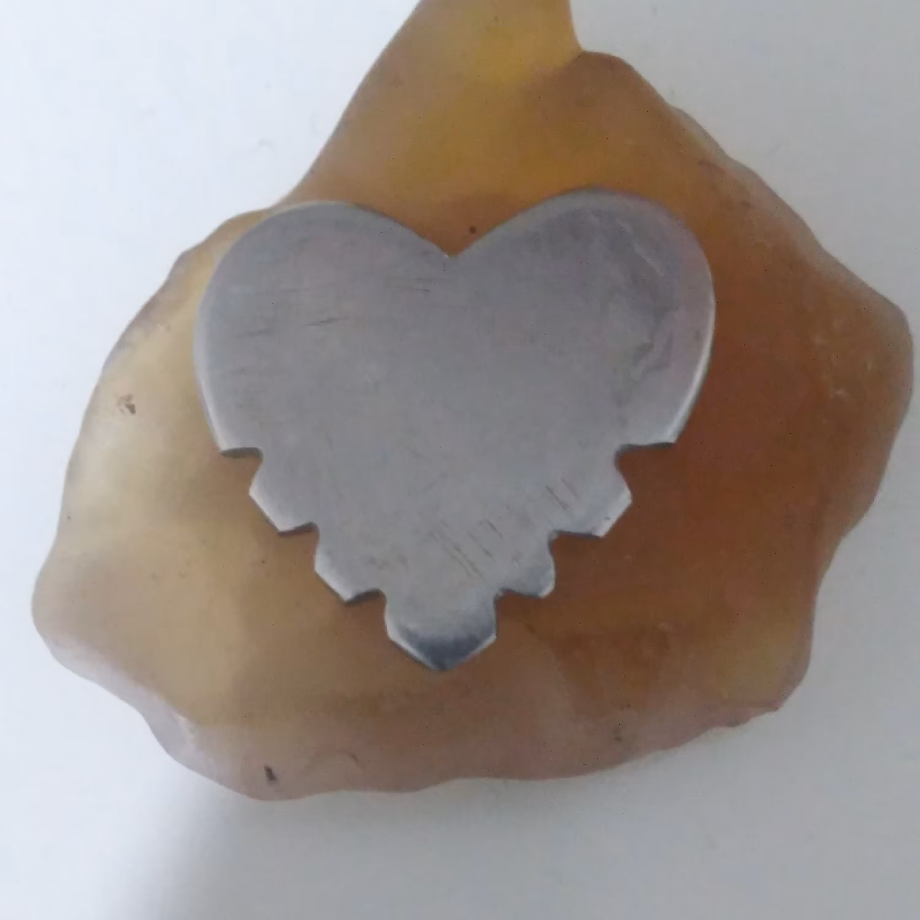 قلب   فلز نیکل 