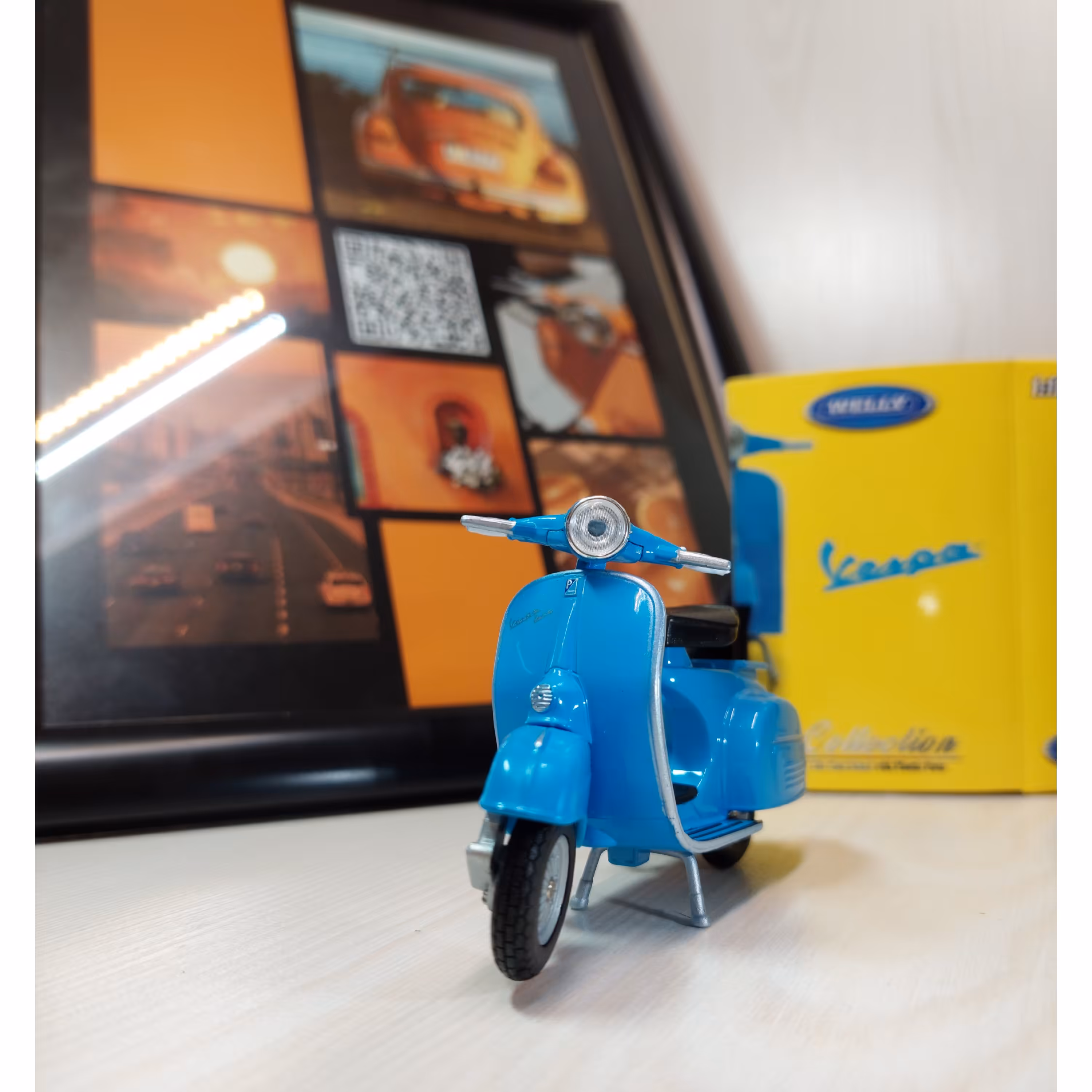 ماکت موتور ویلی مدل وسپا 150 سی سی (vespa 150 cc)به رنگ آبی برند ویلی (welly)