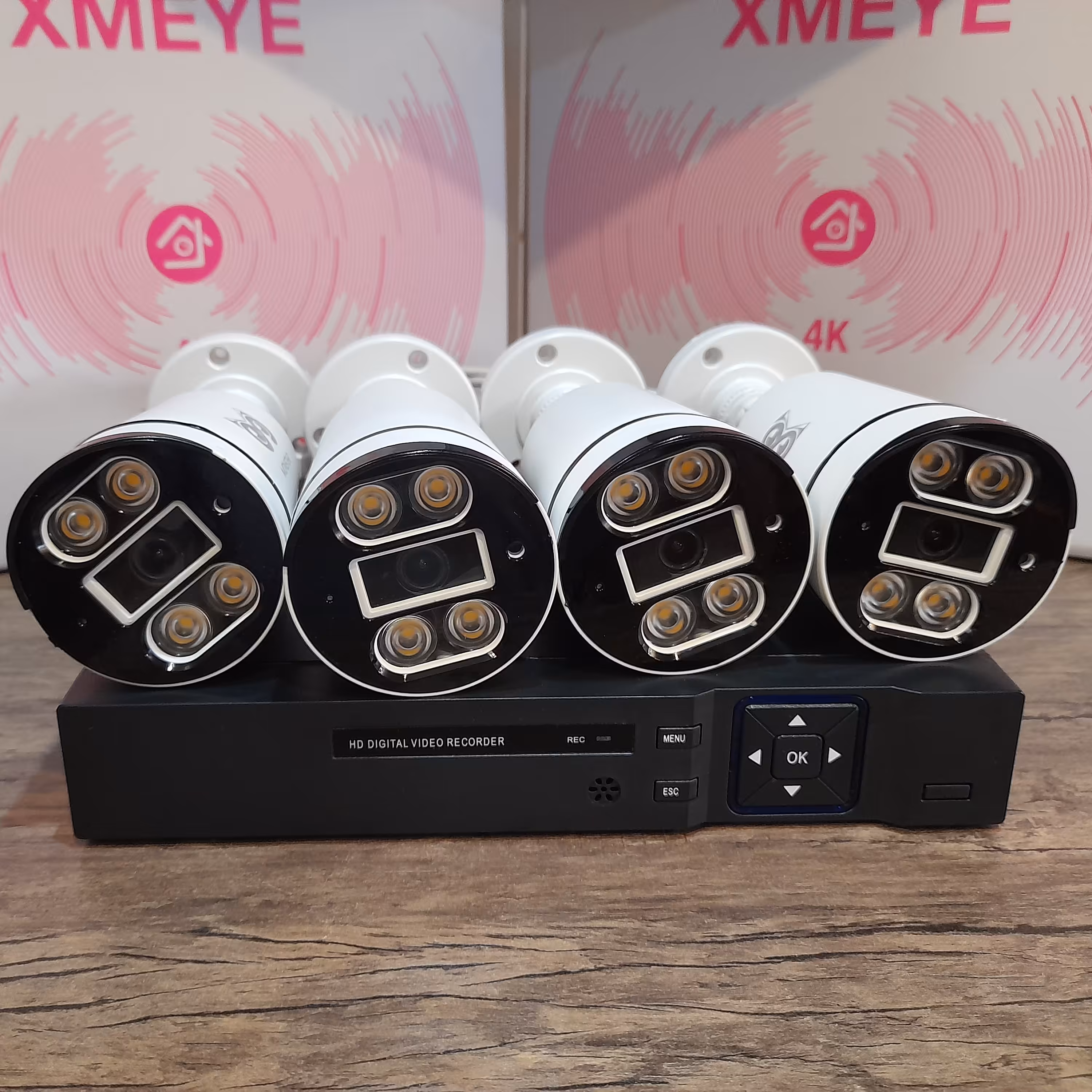 پک  دوربین مداربسته 4عدد بالت دید در شب رنگی فول اچ دی