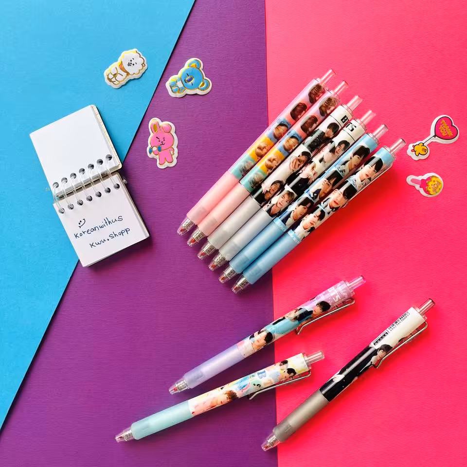 خودکار جوهر آبی