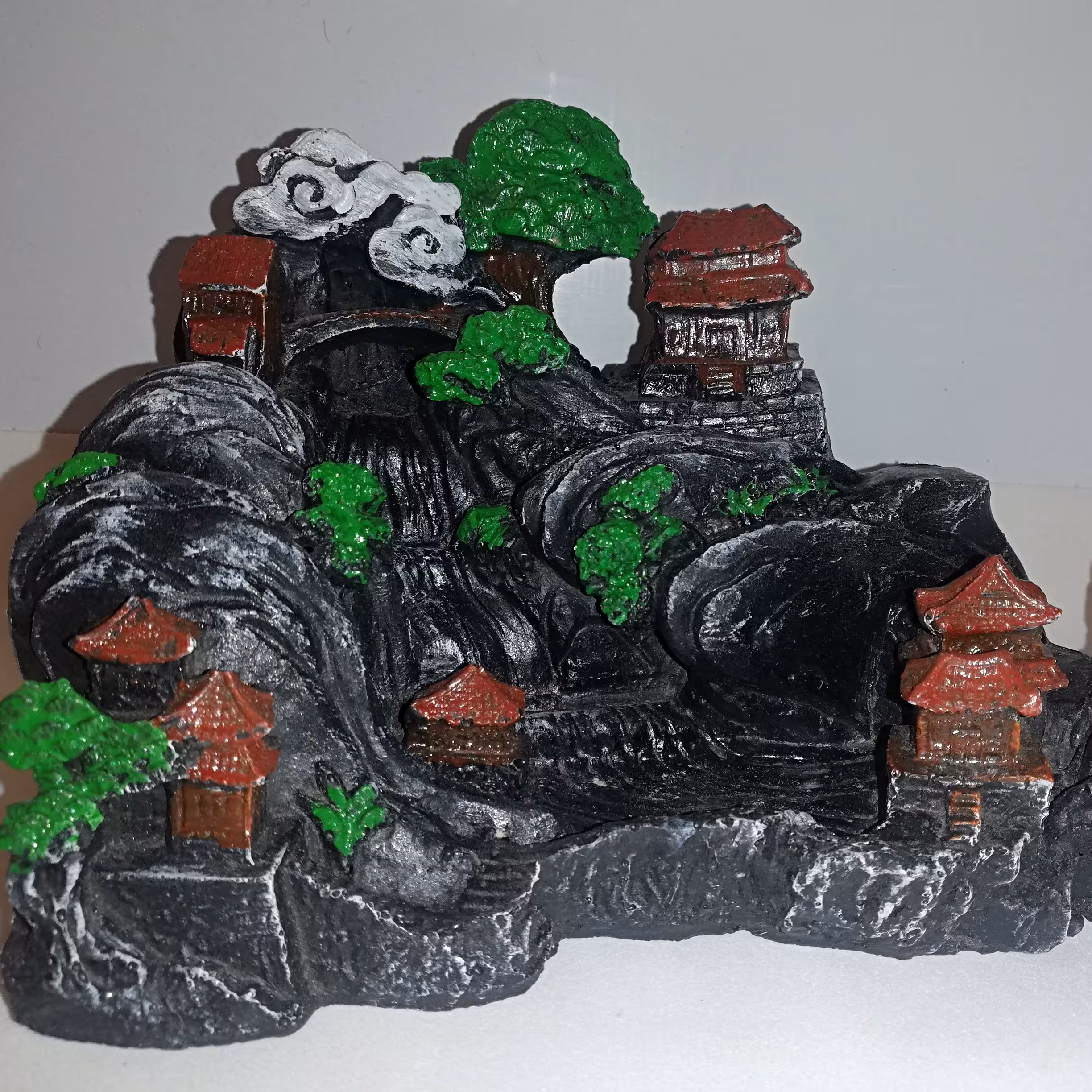 جاعودی صخره چینی. ارتفاع 12.عرض 25.جنس پلی استر فشرده 