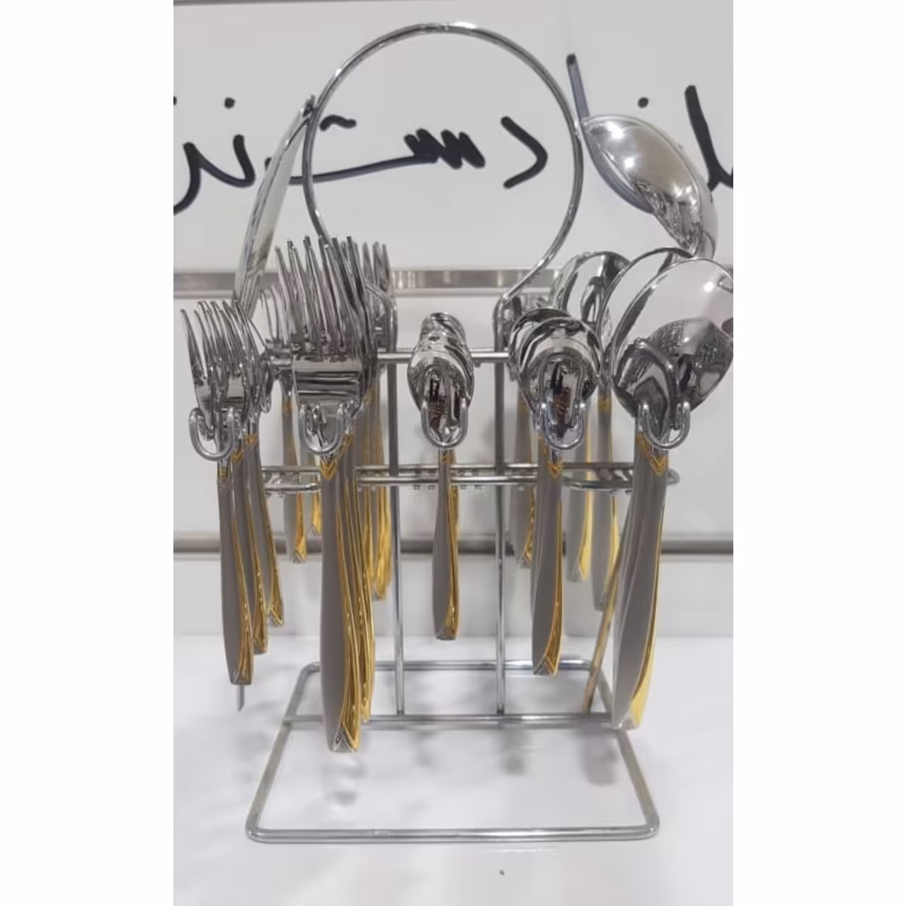 سرویس قاشق و چنگال 24 نفره 100 تکه مارک آلمانی عرشیا طرح رویال طلایی