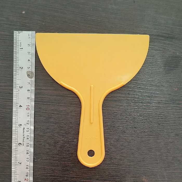 کاردک دسته دار