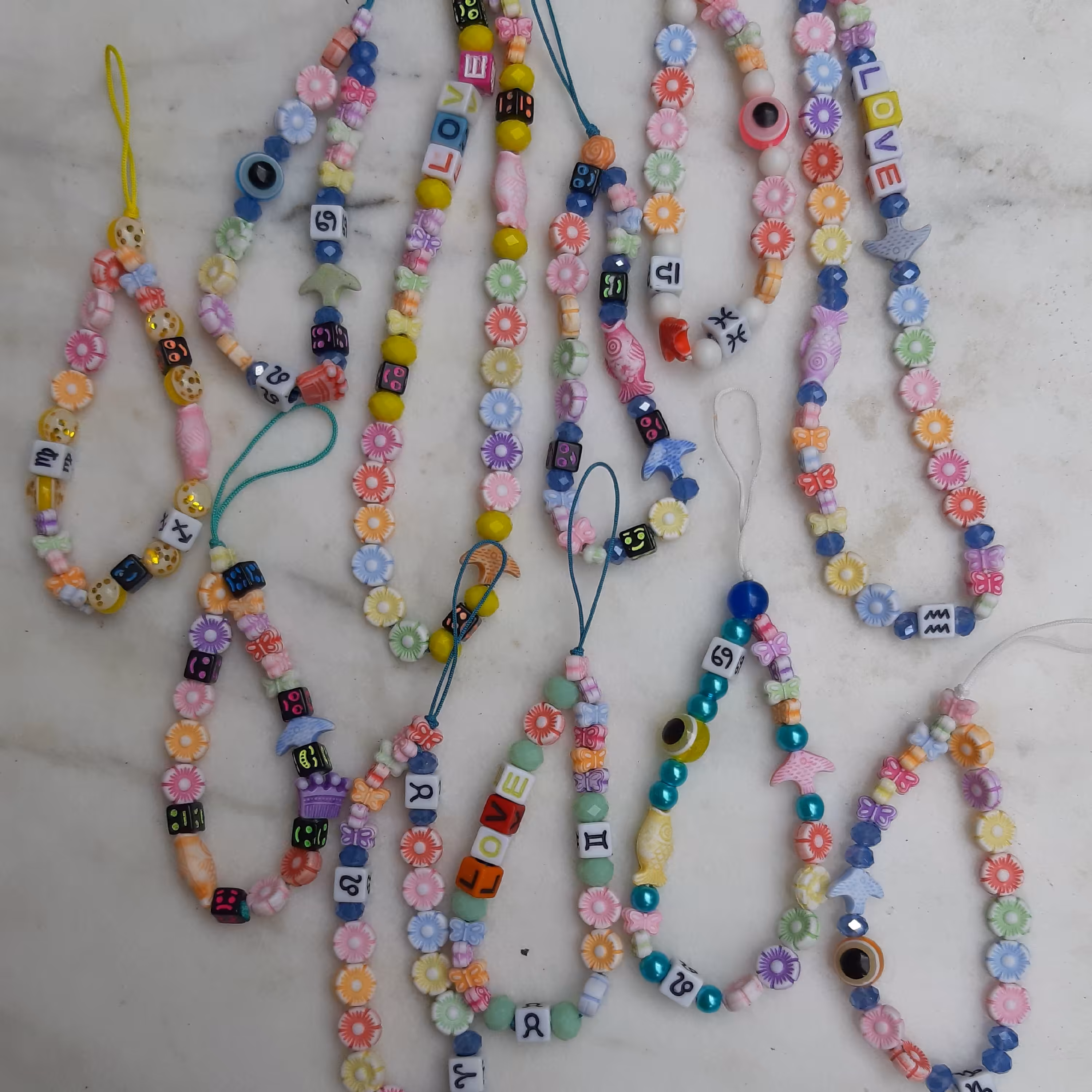 آویز  محافظ موبایل