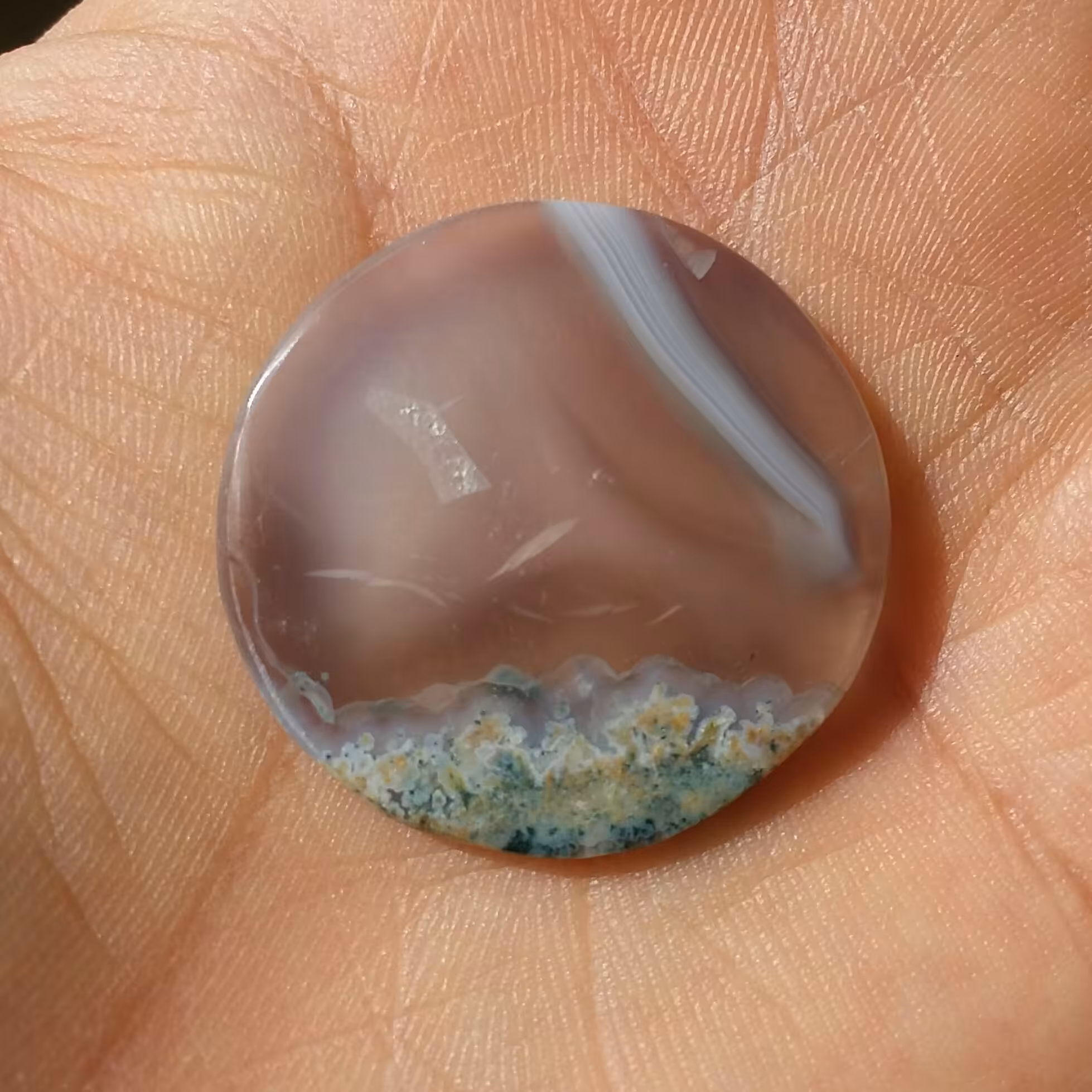 نگین شجر 7رنگ زمینه سوسنی بسیاااااار زیبا و خاص دیدنی
کاملا طبیعی