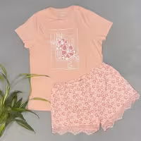 تیشرت و شورت 