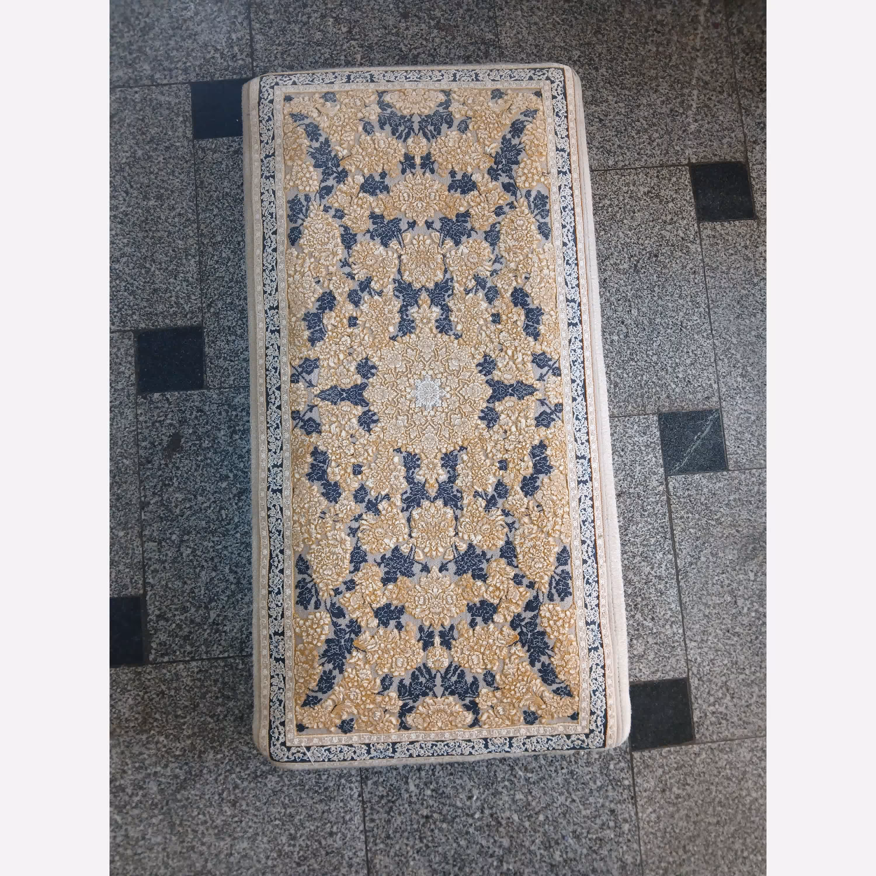 پشتی یونولیتی  طرح افشان تراکم 1500 شانه