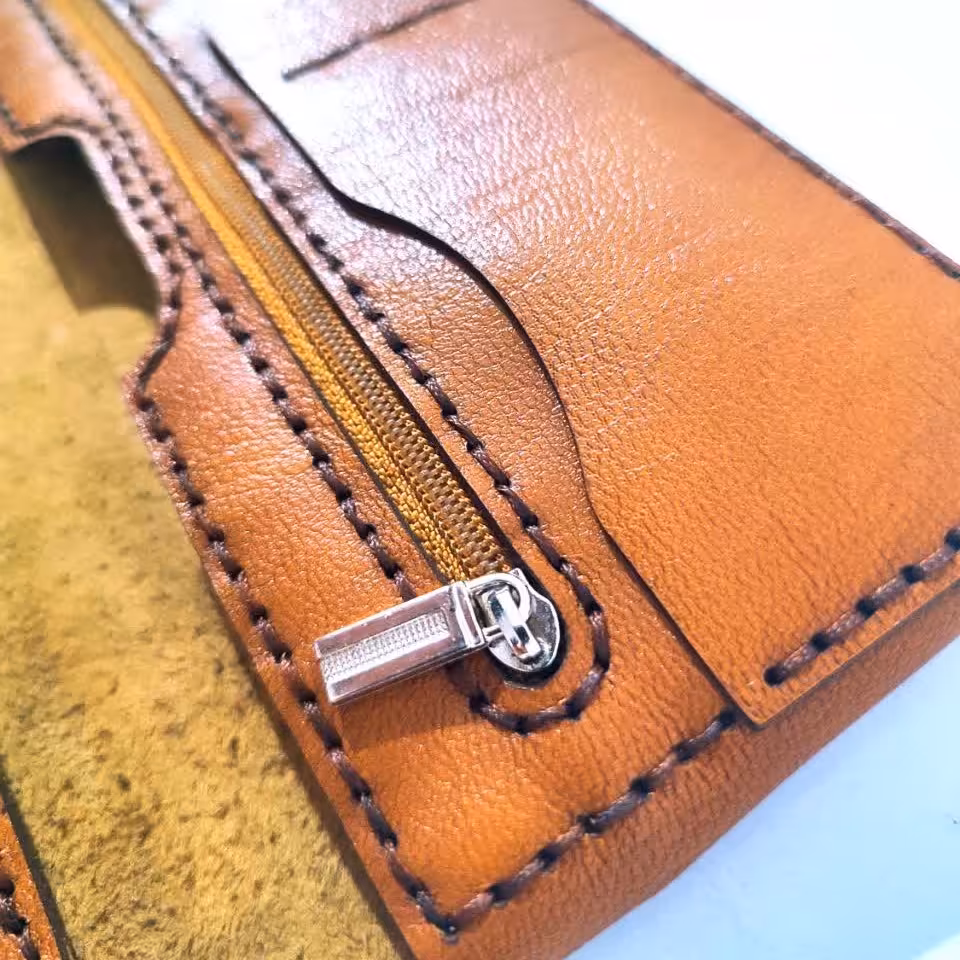 کیف پول عسلی چرم طبیعی بز