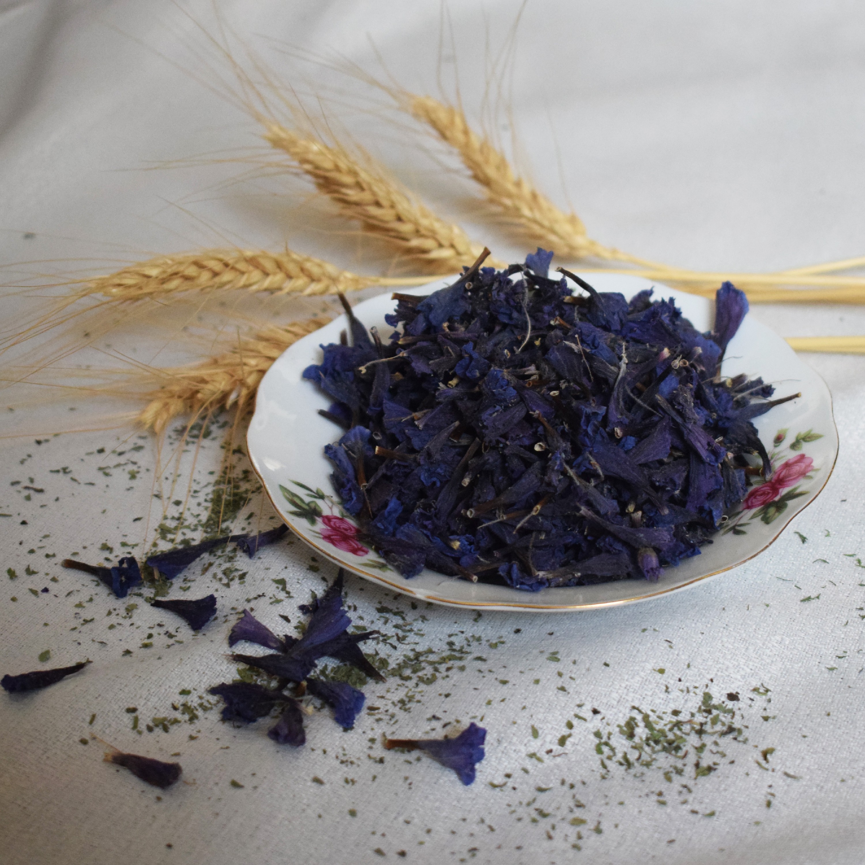 گل گاوزبان اعلا درجه یک یک (30گرم) تازه و کاملا طبیعی