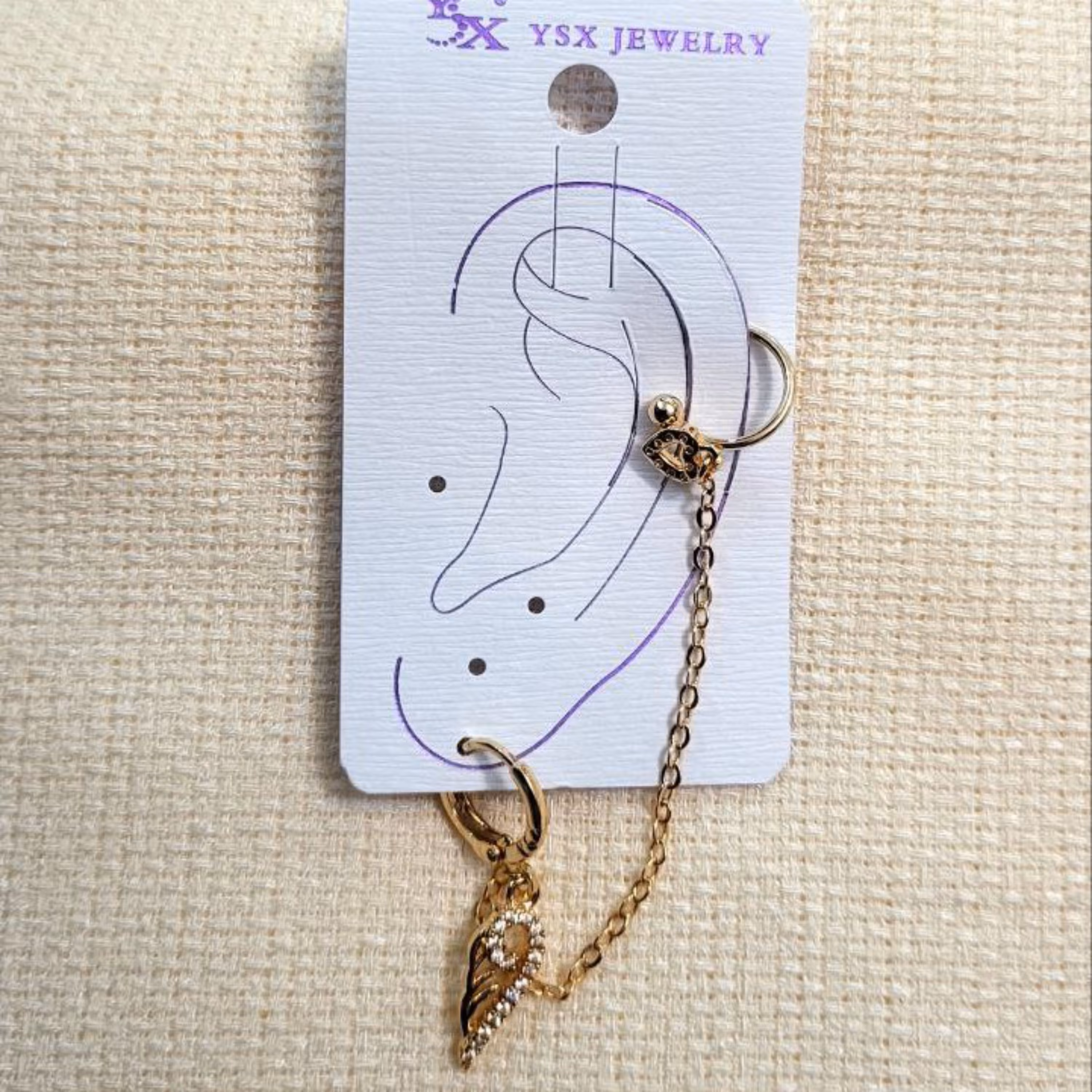 ارسال رایگان گوشواره لاله گوش طلایی نگین دار