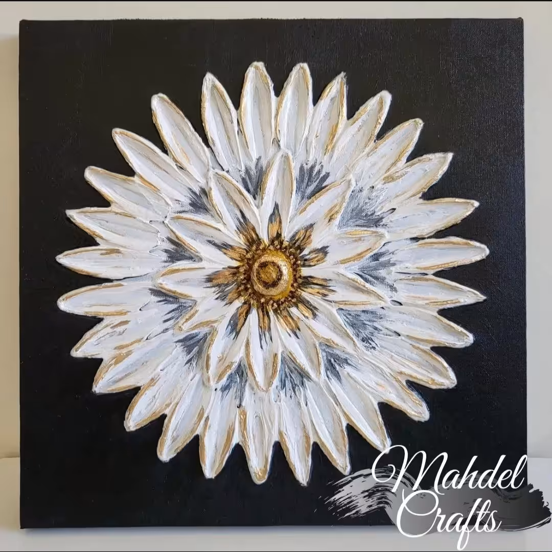 تابلوی برجسته کار دست 30 در 30 با ورق طلا و رنگ اکریلیک