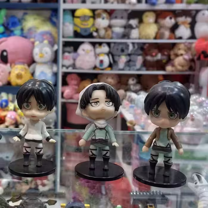 اسباب بازی فیگور انیمه اتک آن تایتان attack on Titan پایه دار