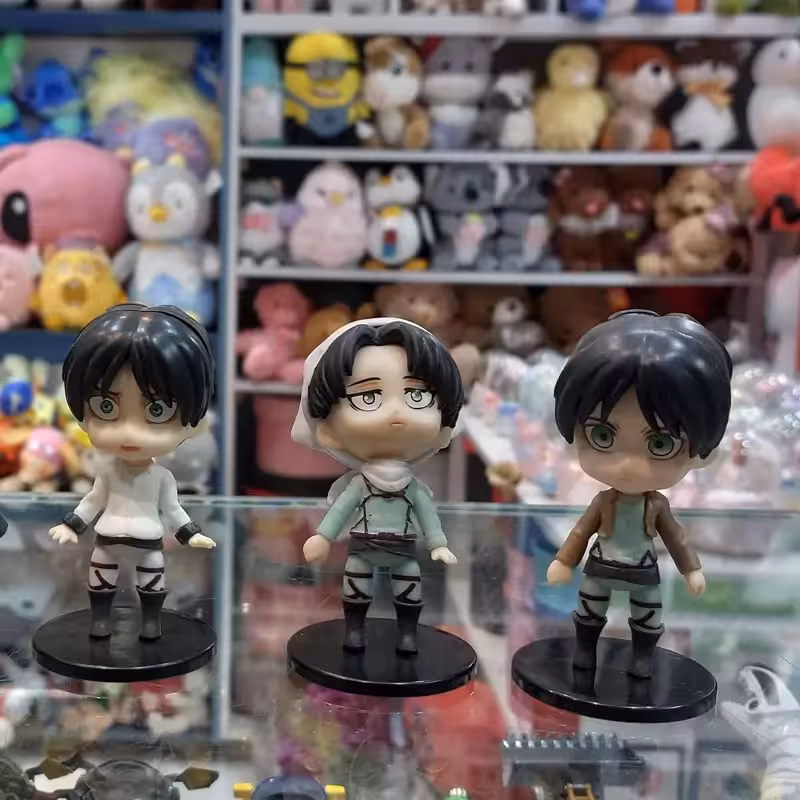 اسباب بازی فیگور انیمه اتک آن تایتان attack on Titan پایه دار