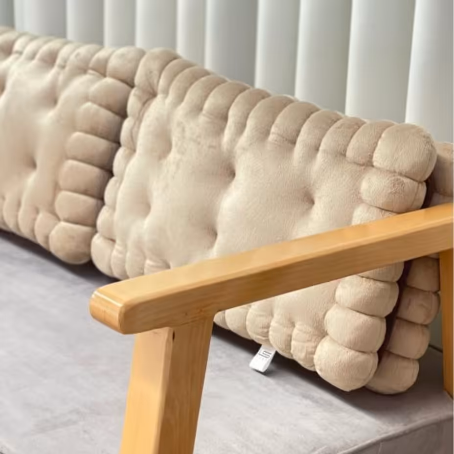 کوسن مبل بیسکوئیت کرم دار قهوه ای برند کسا  دارای الیاف و مخمل درجه یک 