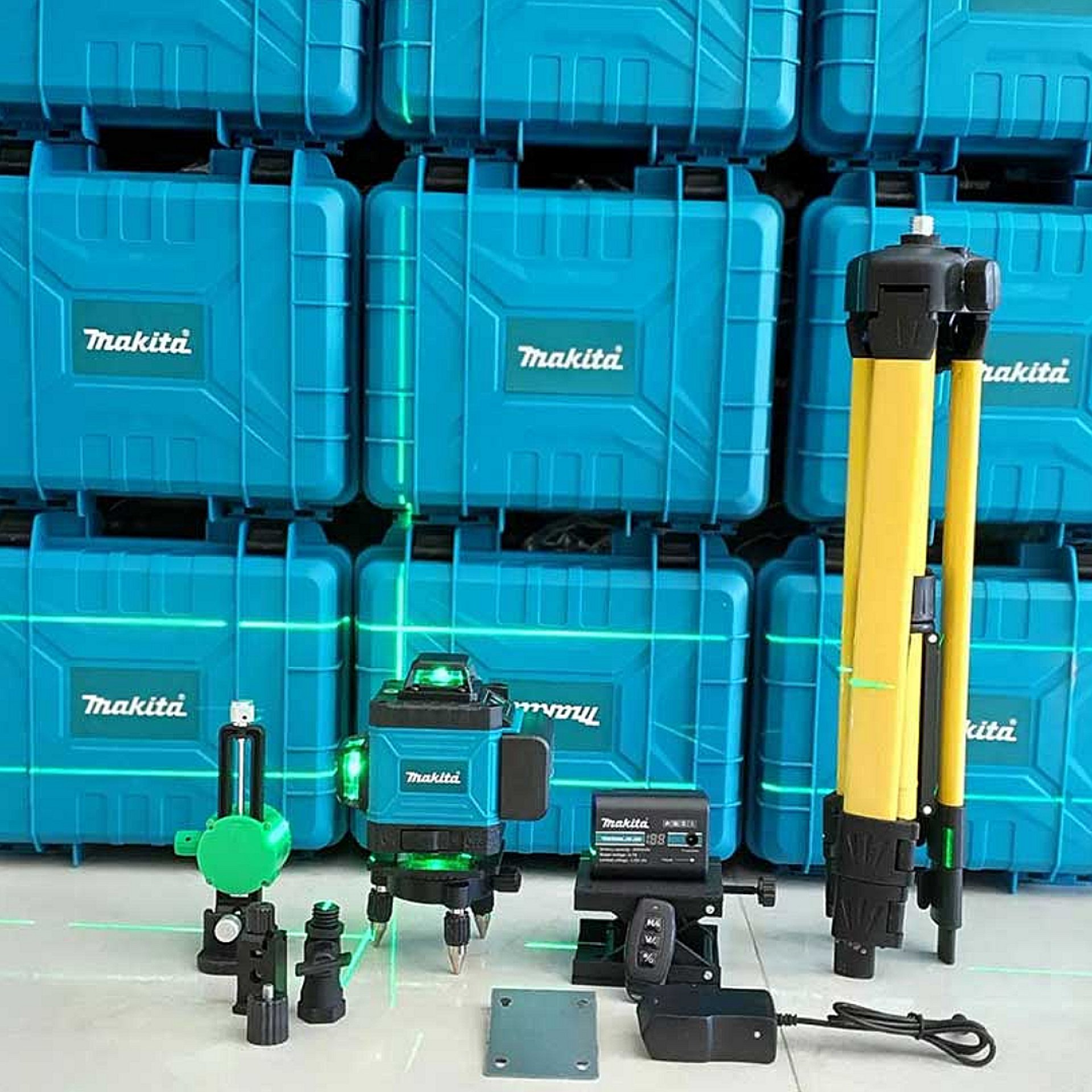 تراز لیزری چهار بعدی 360 درجه مارک ماکیتا