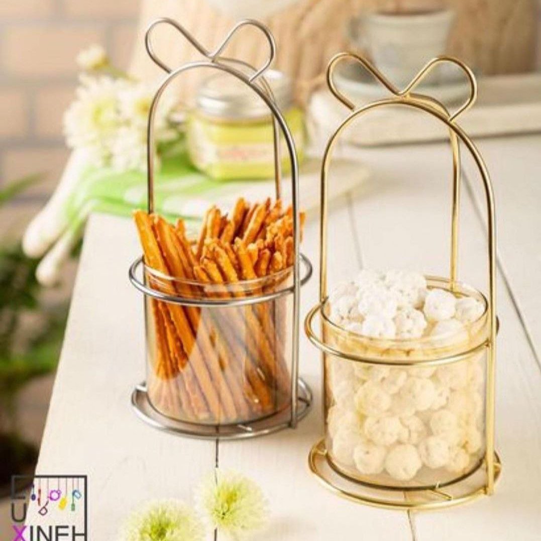 استندلیوانی پاپیونی در رنگ های نقره ای مسی و طلایی