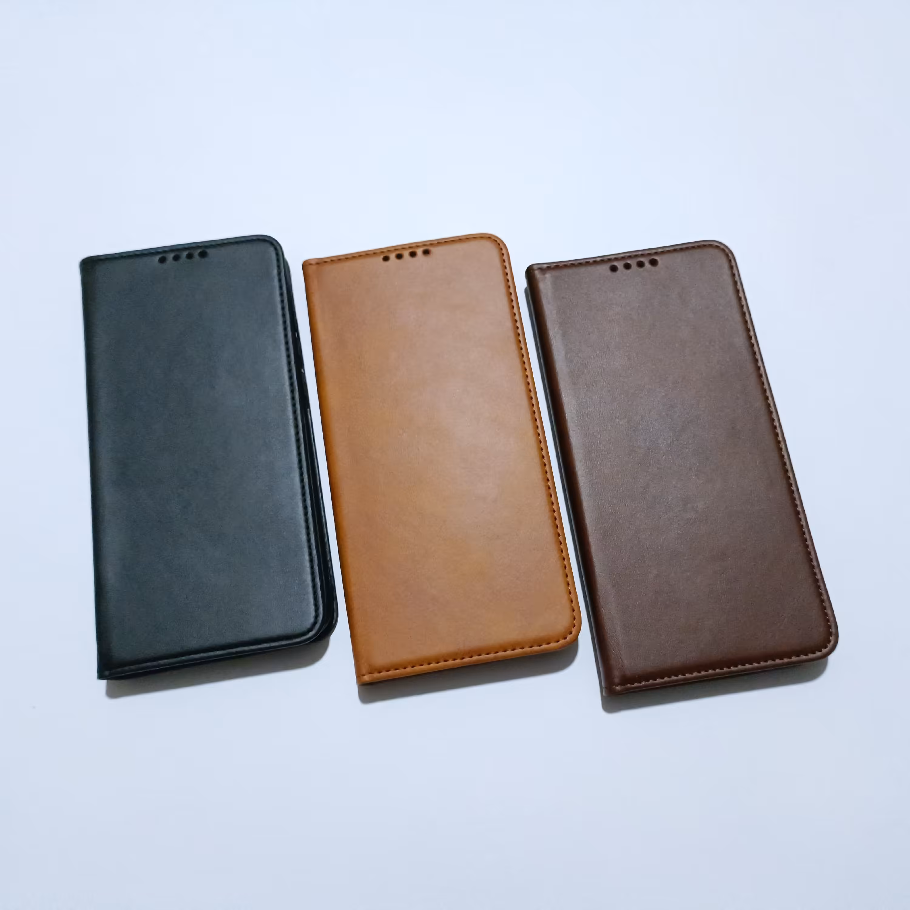 کیف کلاسوری چرمی مگنتی مناسب برای گوشی موبایل سامسونگ A02s