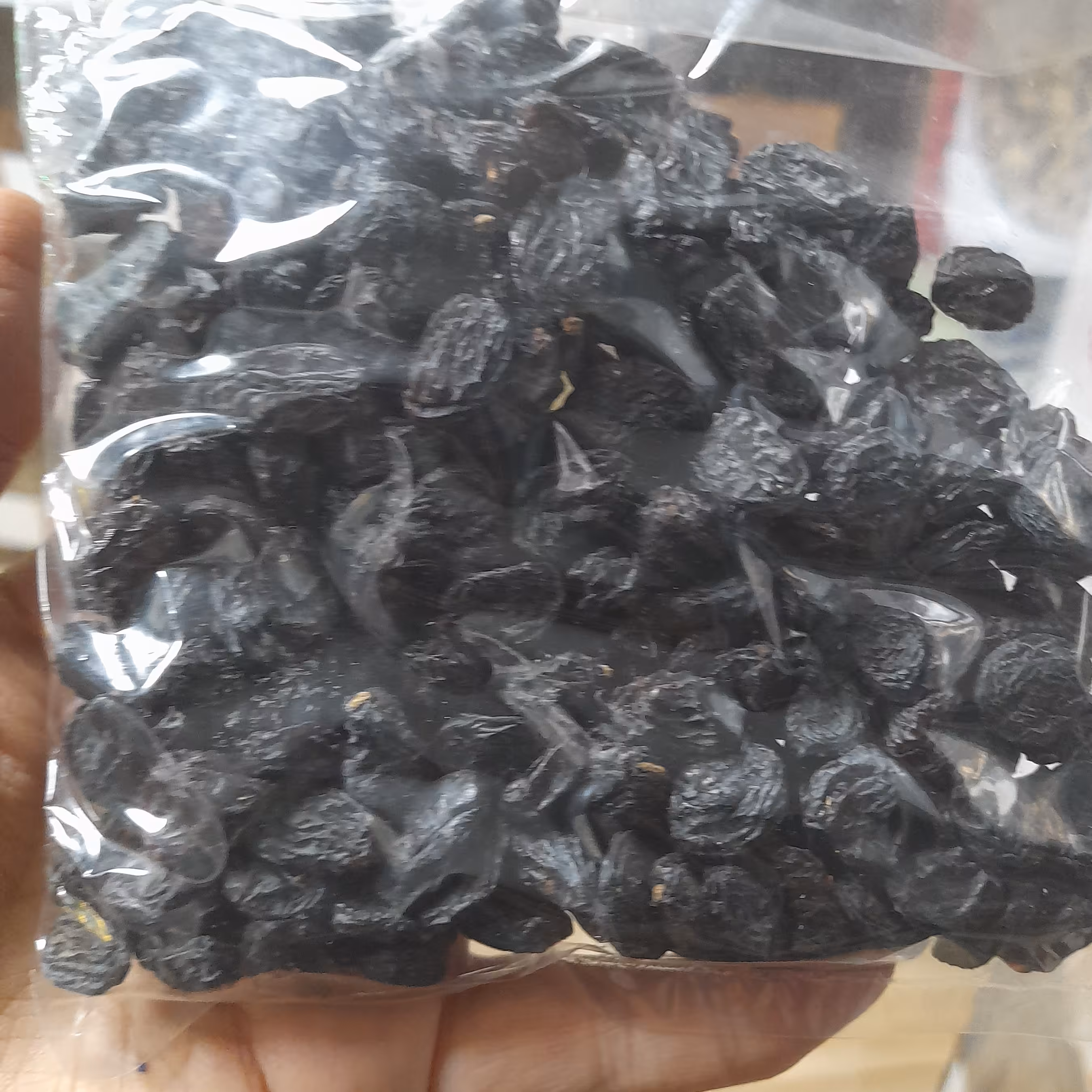 مویزتازه وارگانیک خوشمزه گوشتی بابهترین کیفیت