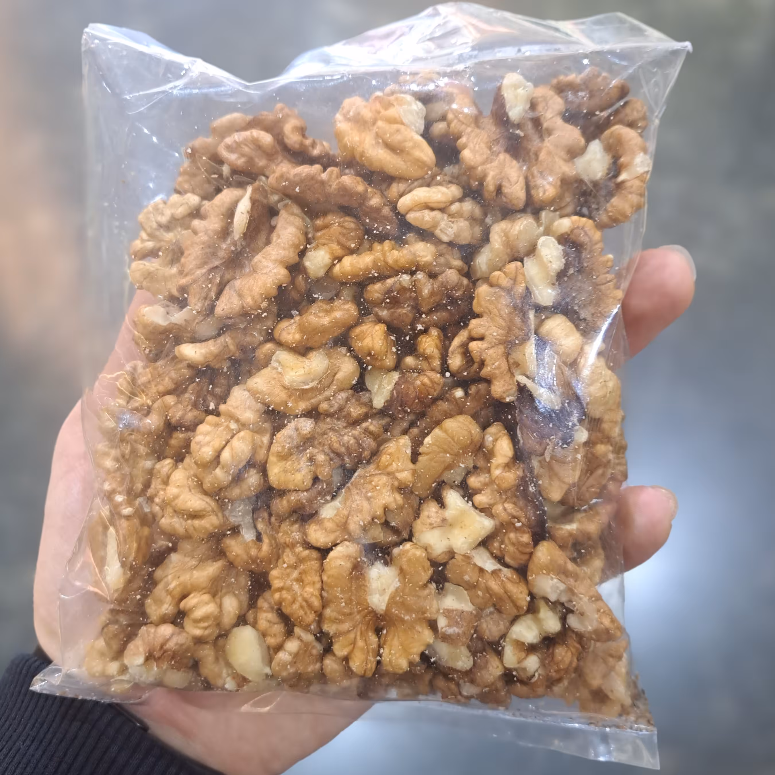 گردو  ایرانی نیم  کیلویی