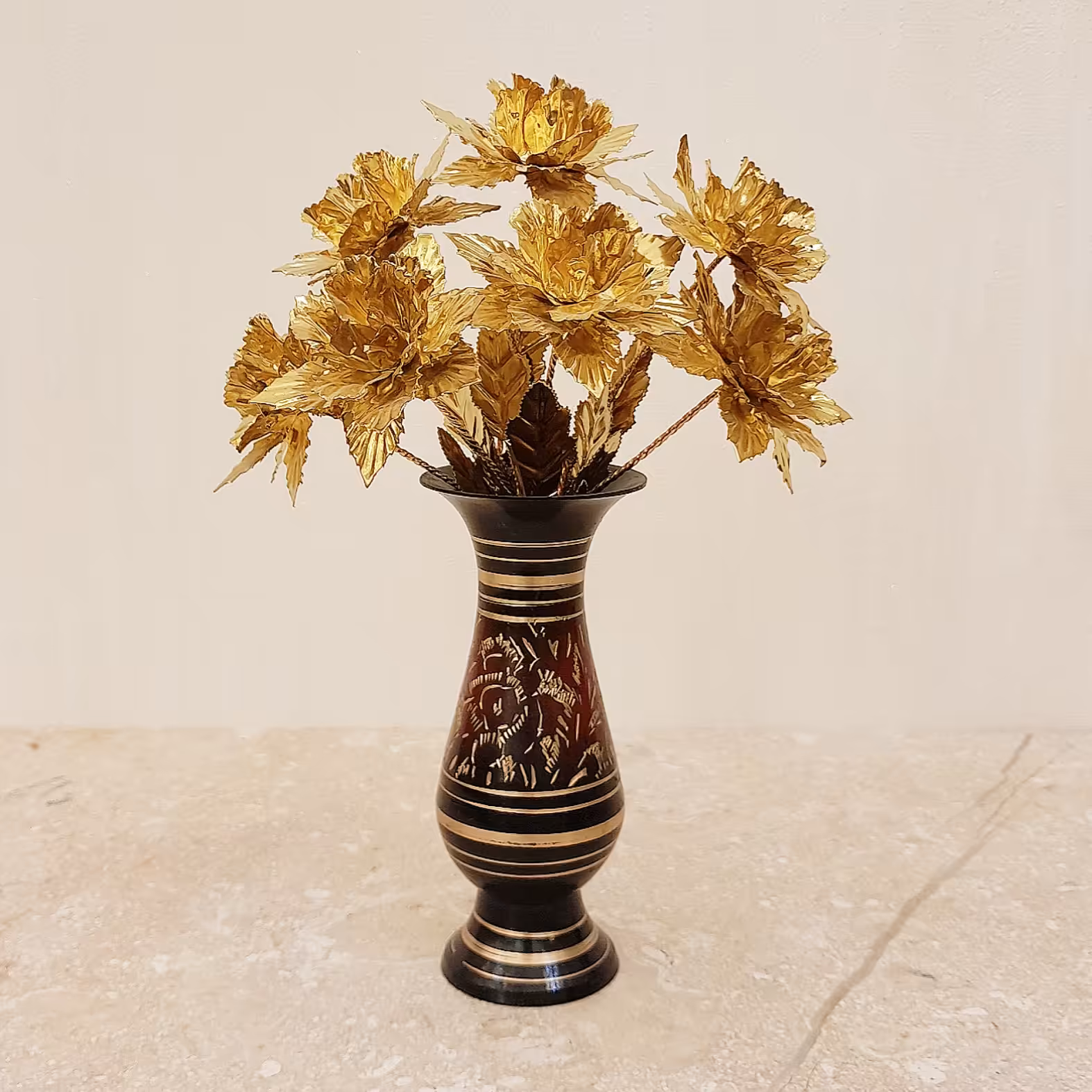 گلدان برنزی پاکستانی مدل خط میخی (قلمکاری) گلدان برنجی