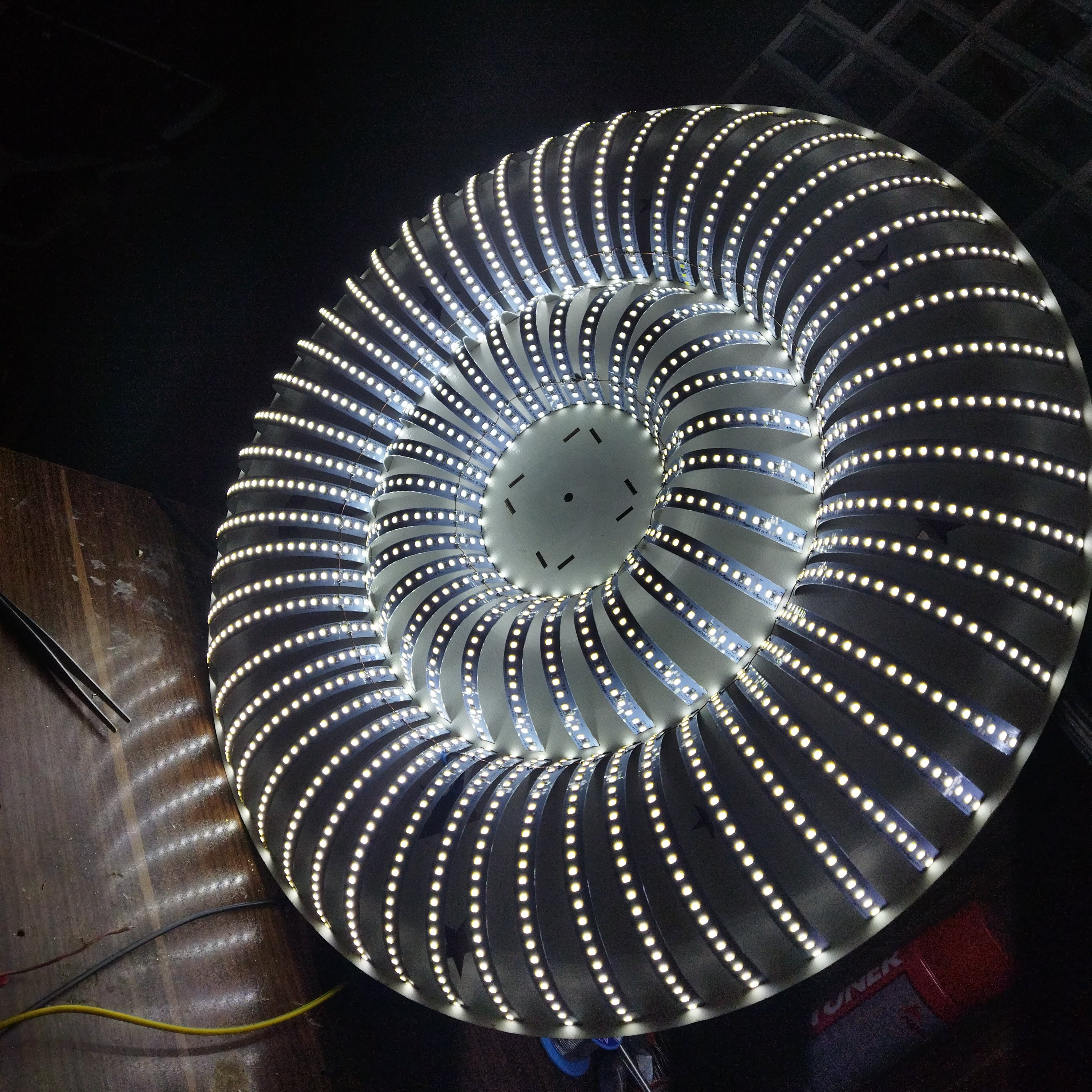 لامپ ال ای دی قطر 55 طرح لوستر