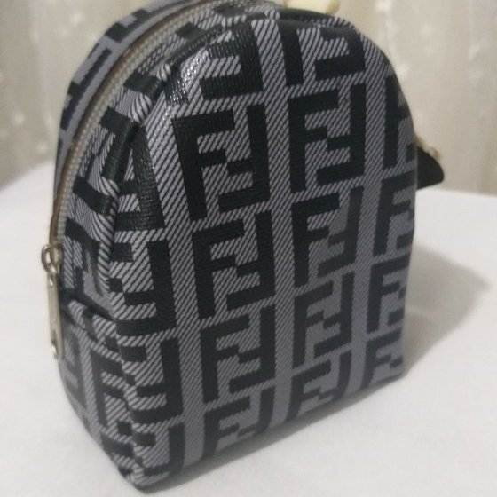 کیف کوله ای شارژر و هندزفری