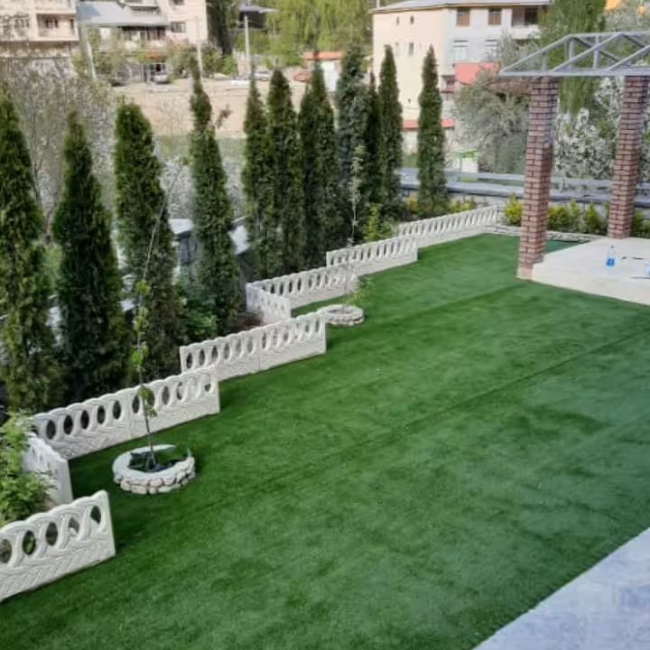 چمن مصنوعی ضمانت دار مقاوم در برابرنور و باران