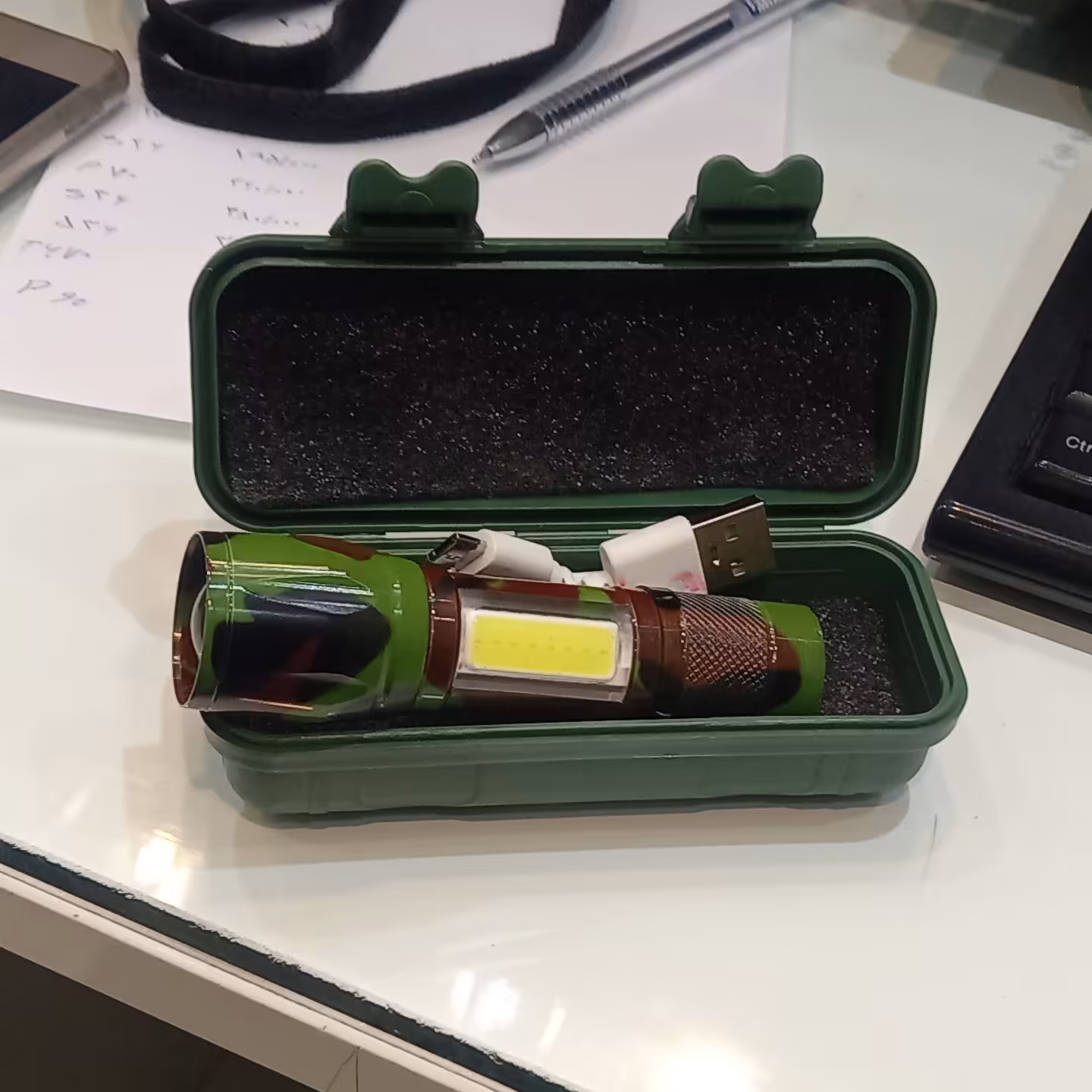 چراغ قوه پلیس کوچک بغل cobبدنه ارتشی