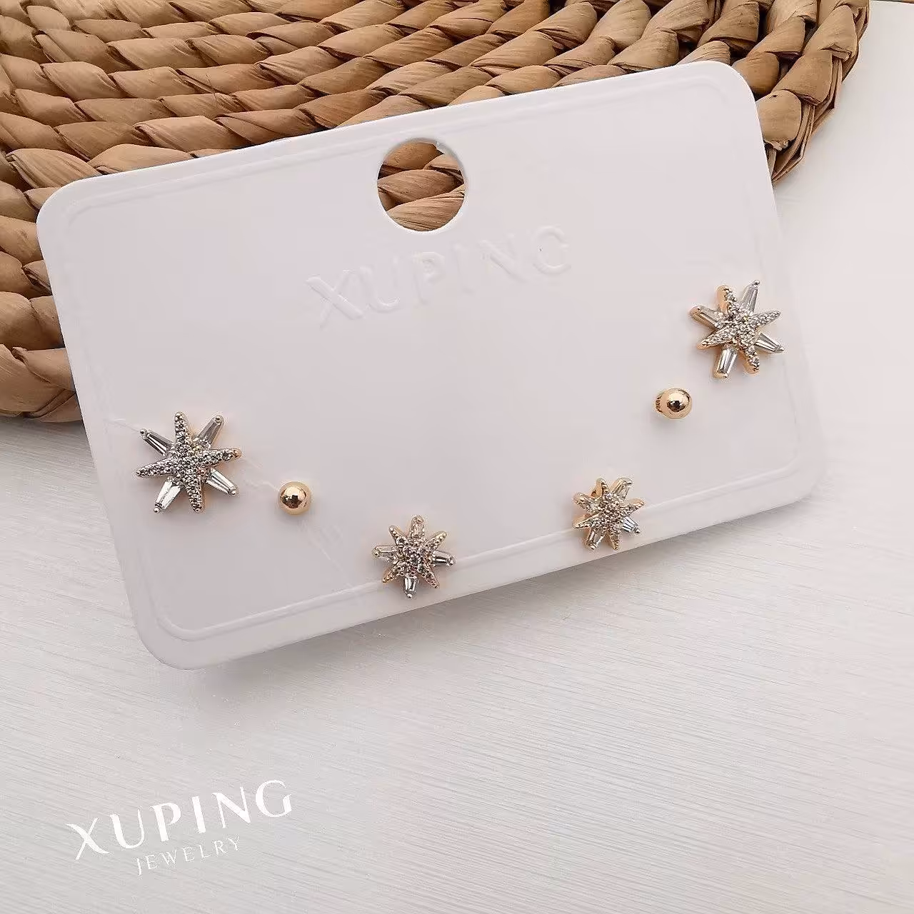 ست گوشواره ژوپینگ نگین دار   صورتی فوق العاده زیبا وباکیفیت وضدحساسیت ورنگ ثابت