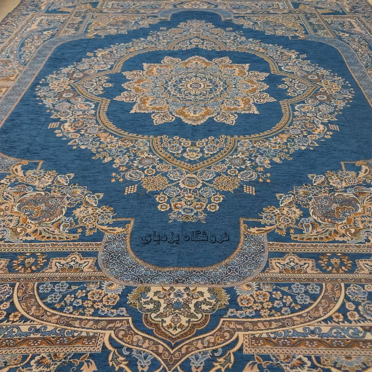 روفرشی 12 متری مخمل طرح زیبای قاب بهشت رنگ آبی 