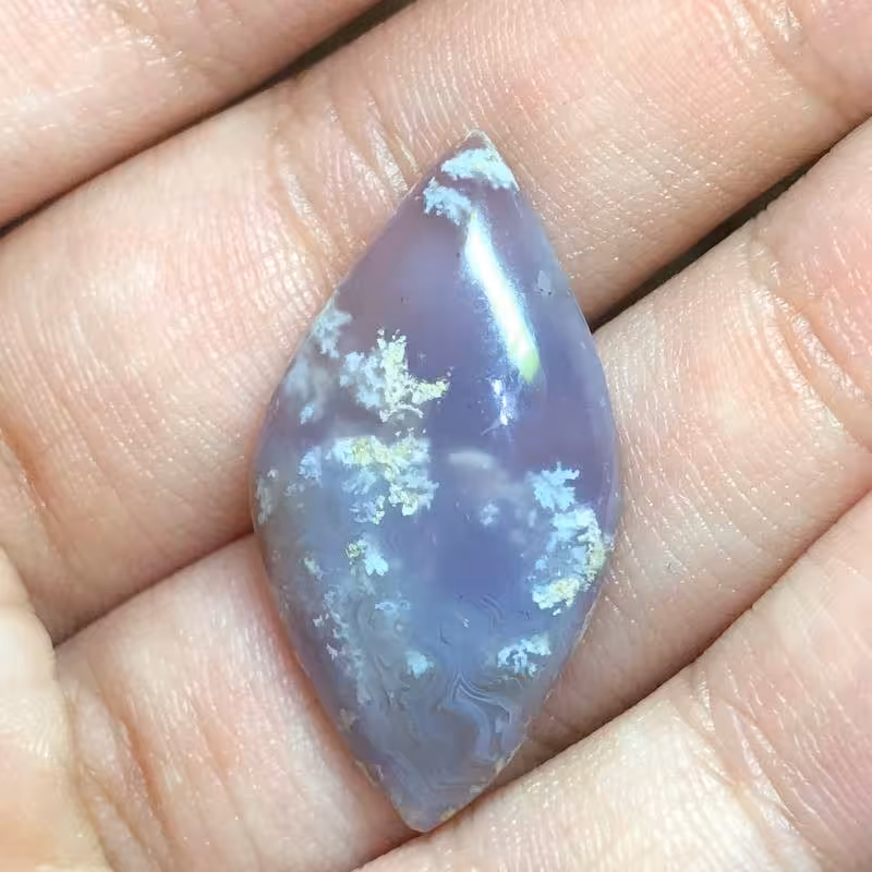 نگین شجر شکوفه  زمینه سوسنی با تراش فانتزی چشمی شکل بسیار زیبا با رنگی ویژه و طرحی زیبا کد 600