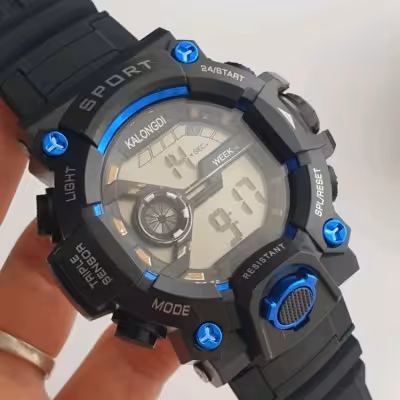 ساعت پسرانه با حاشیه آبی Digital watch