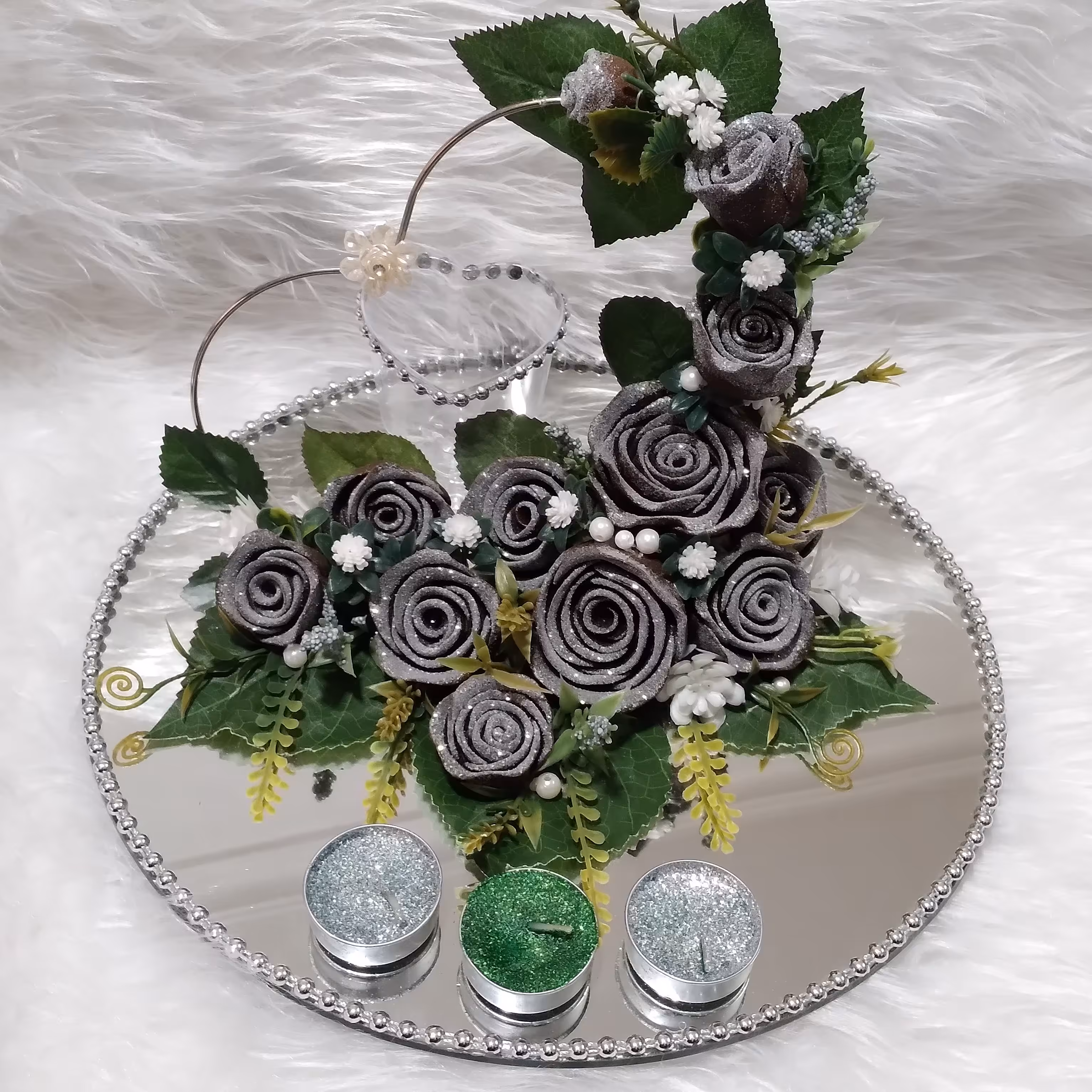 سینی حنا باگلهای حنای خشک شده باماندگاری ابدی قطرآینه 30سانت هست 