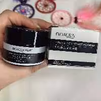 کرم دور چشم سم ماربیواکوا،ضد پیری،تمامی چین و چروک های اطراف چشم را له مرور از بین میبرد،دارای عصاره طبیعی سم مار میباشد