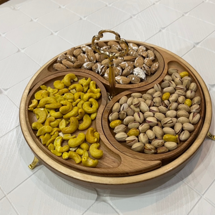 آجیل خوری