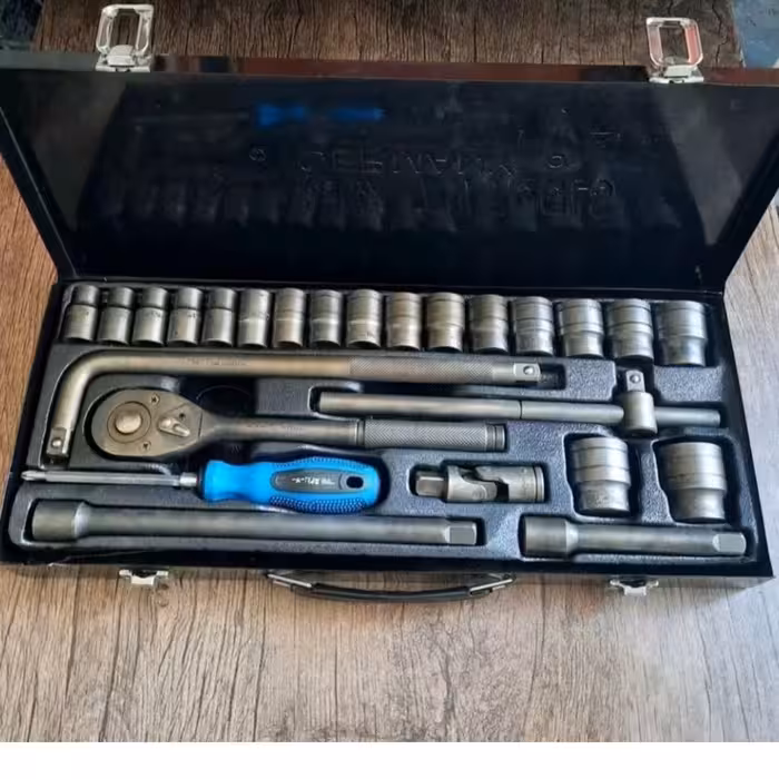 جعبه بکس آلمانی فشار قوی درجه یک 25پارچه همراه پیچ گوشتی دو حالته ستاره دار اورجینال