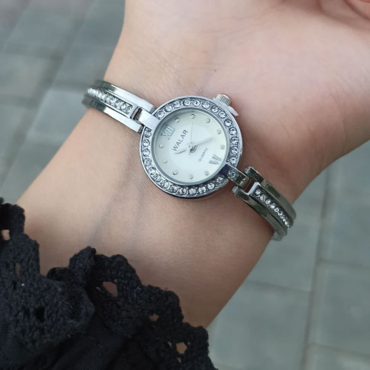 ساعت زنانه والار نقره‌ای walar
