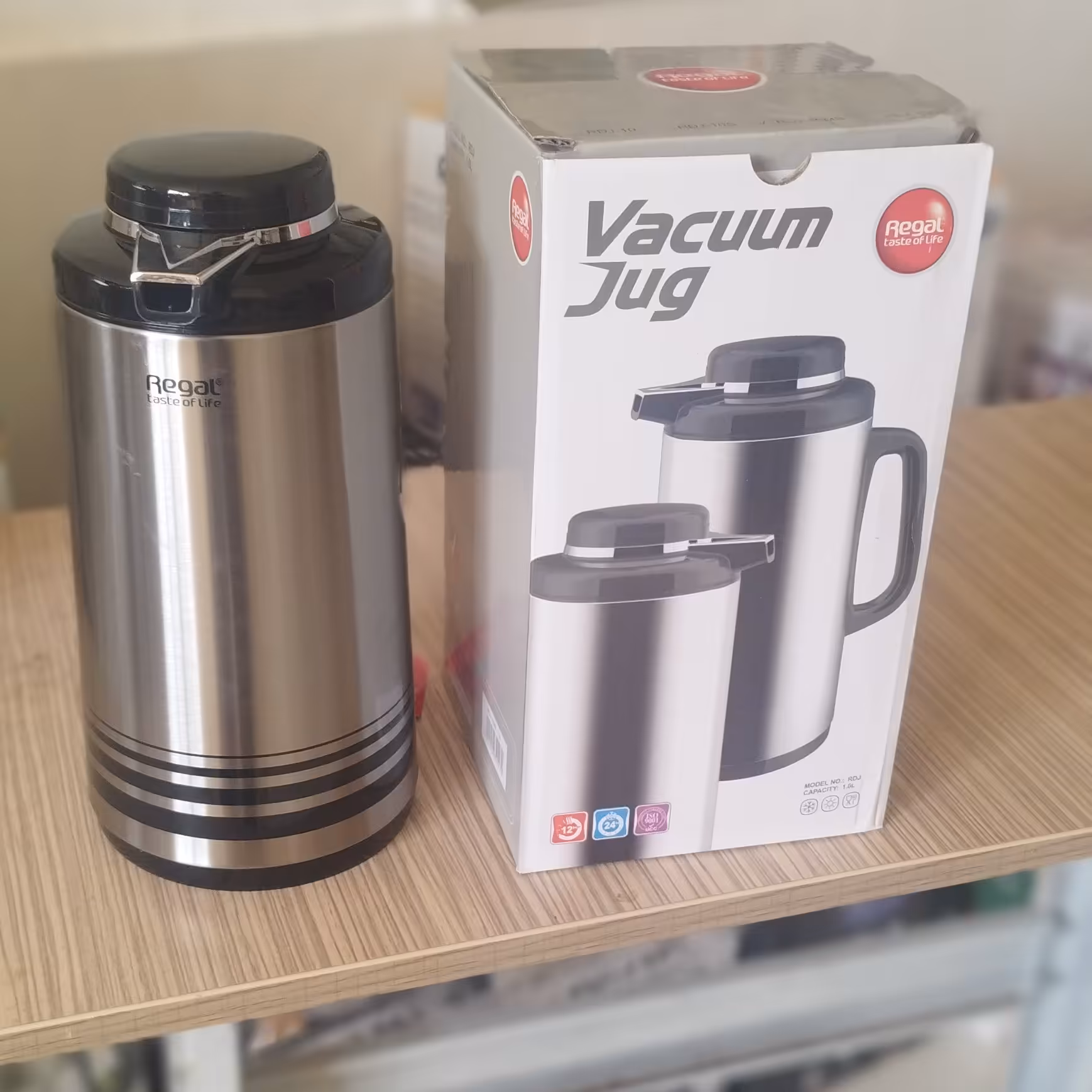 فلاکس رگال( Regal) 1 و شش دهم لیتری ، ( ارسال رایگان)