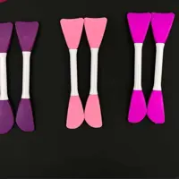 براش ماسک دوطرفه دارای دوسر سیلیکونی مناسب برای زدن ماسک واضطراب با کیفیت عالی و قیمت مناسب 