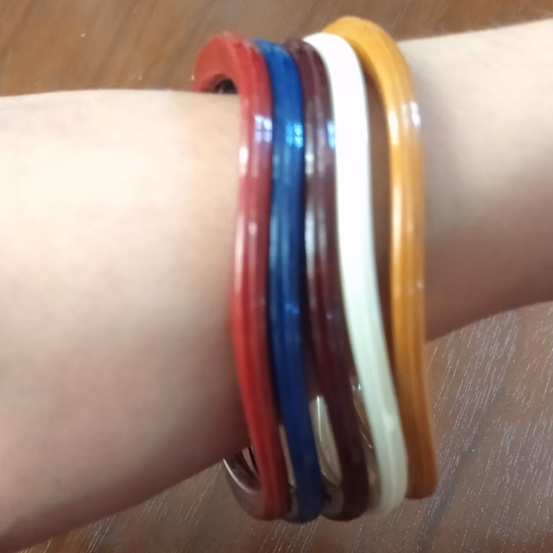 پک 5 رنگ النگو پلاستیکی فانتزی 