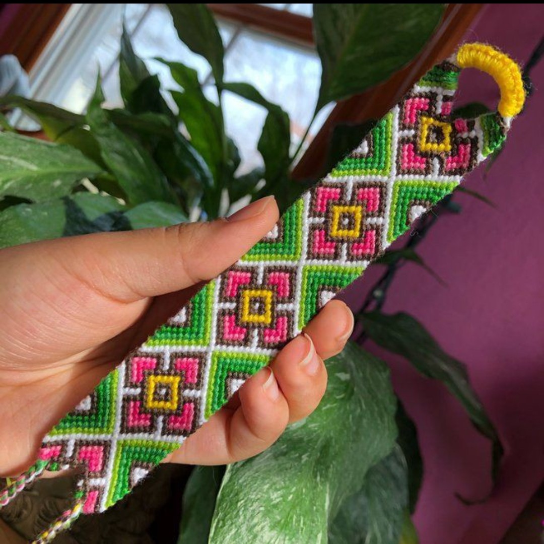 دستبند طرح چهاربرگ