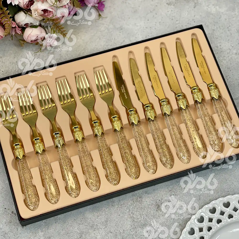 کارد و چنگال جعبه دار700/193 طلایی