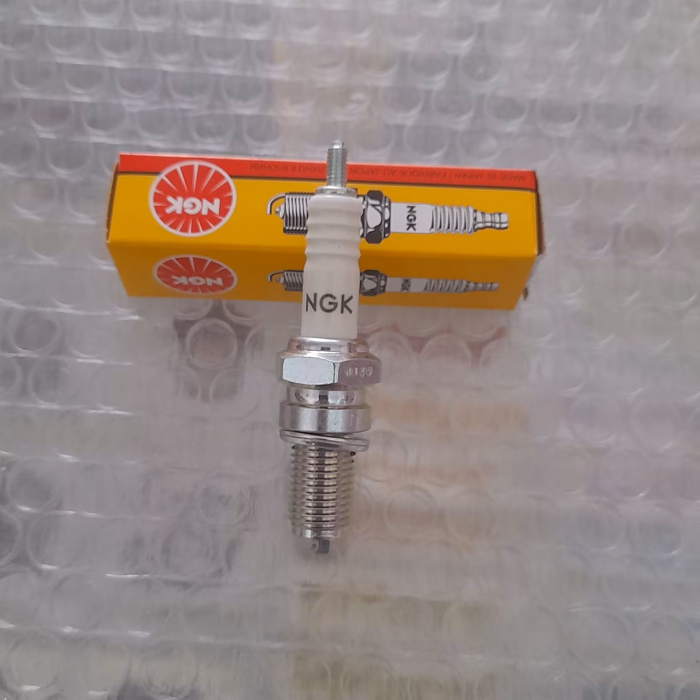 شمع موتور سیکلت هندا  ژاپن اصل کیفیت عالی(NGK)