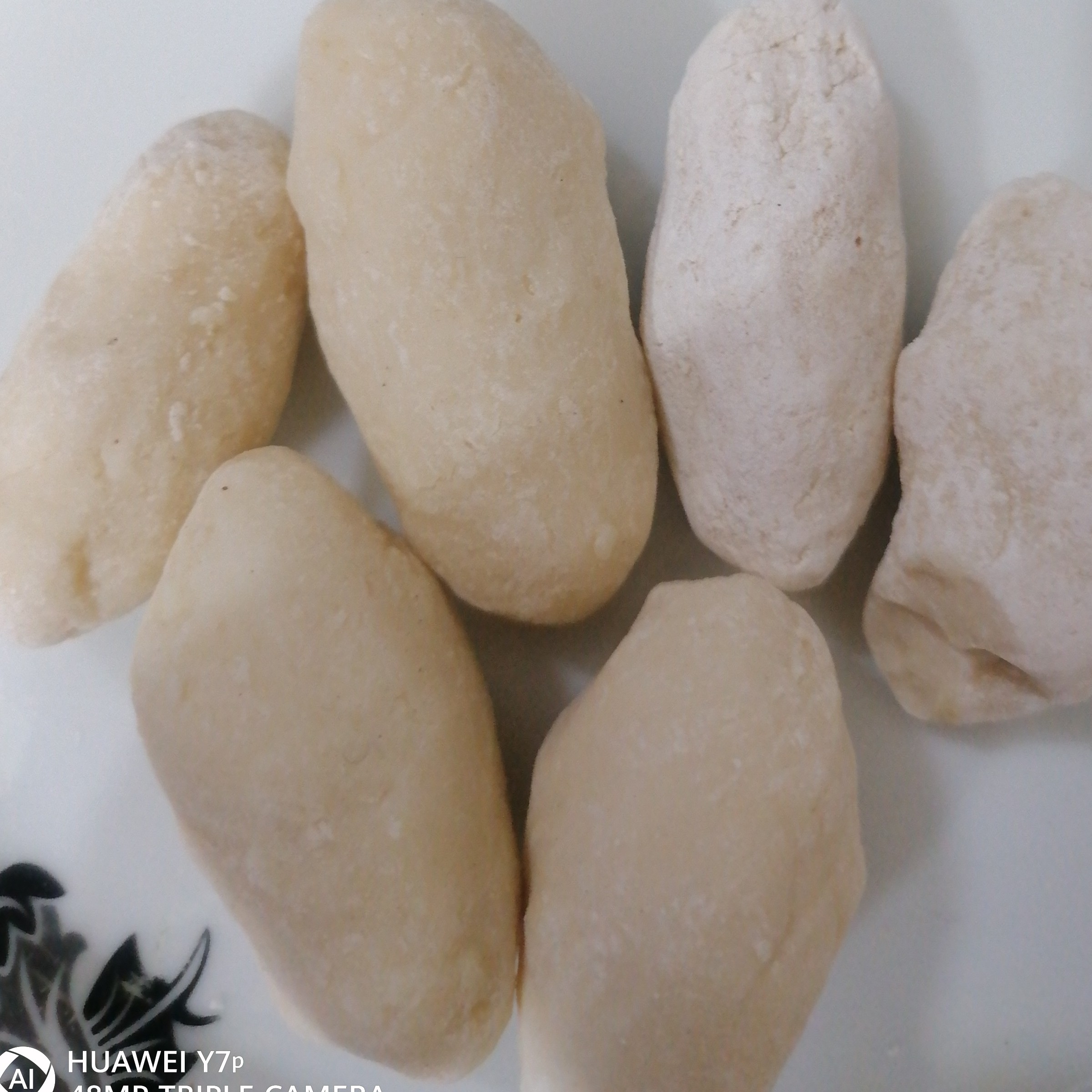 قوروت محلی خوردنی 