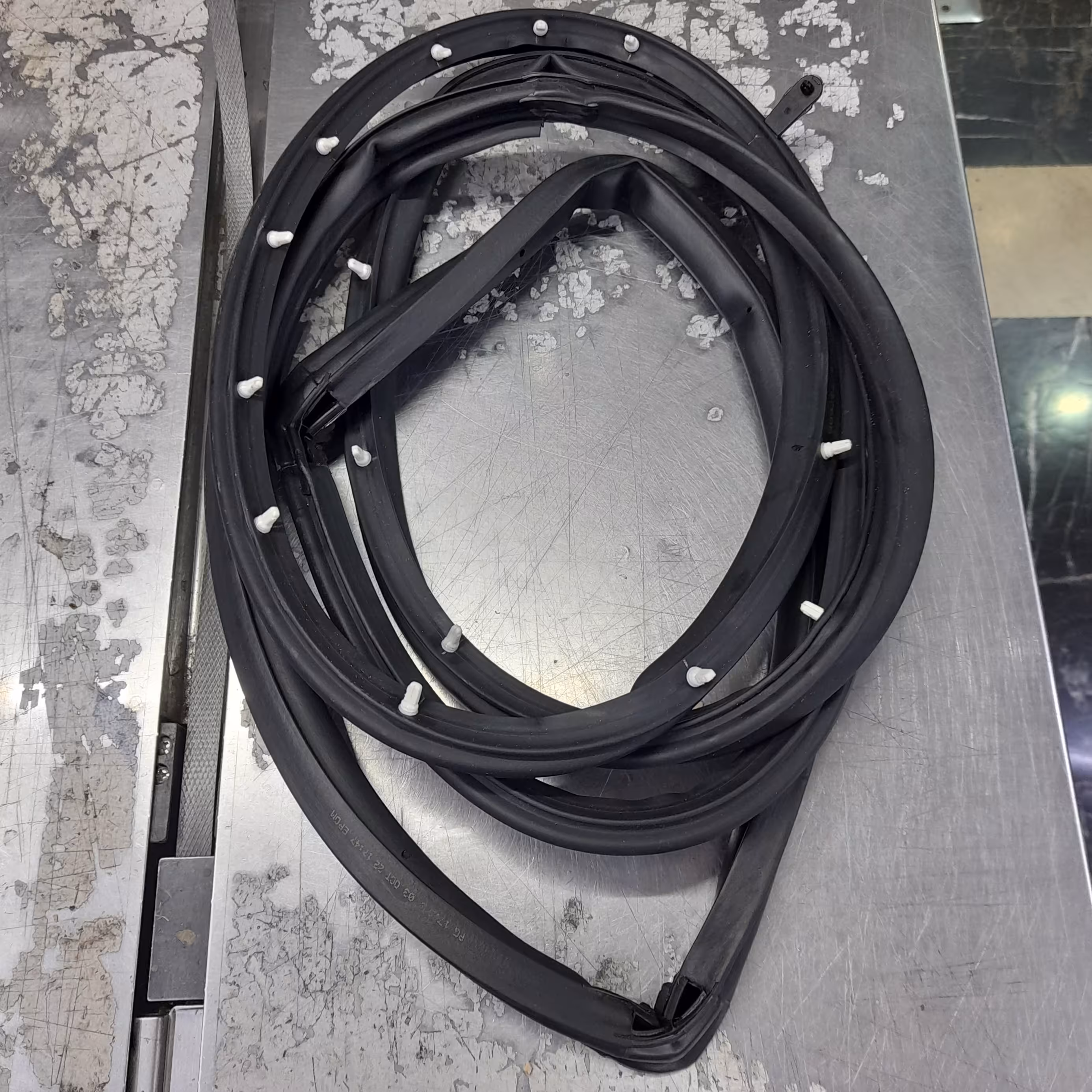 نوار دور درب پراید ، اصلی