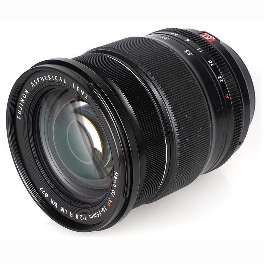 لنز دوربین فوجی فیلم مدل 16.55mm F2.8R LM WR