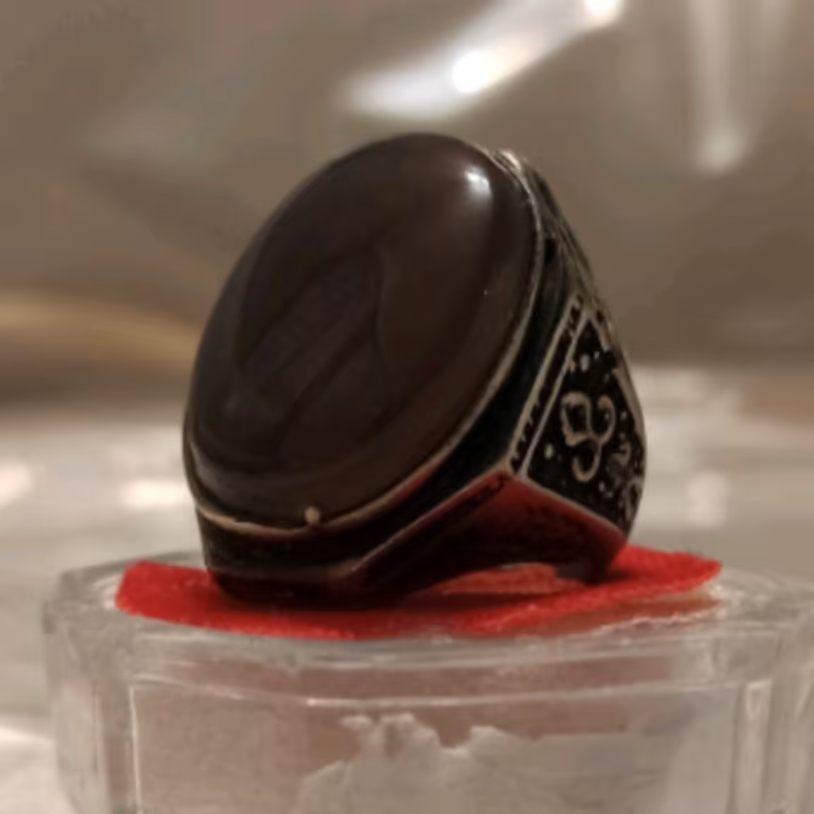 انگشتر  عقیق کبود بسیار  خاص 